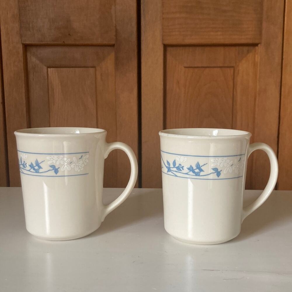 Vintage Corelle by Corningware “First of Spring” Coffee Cups, Set of 4